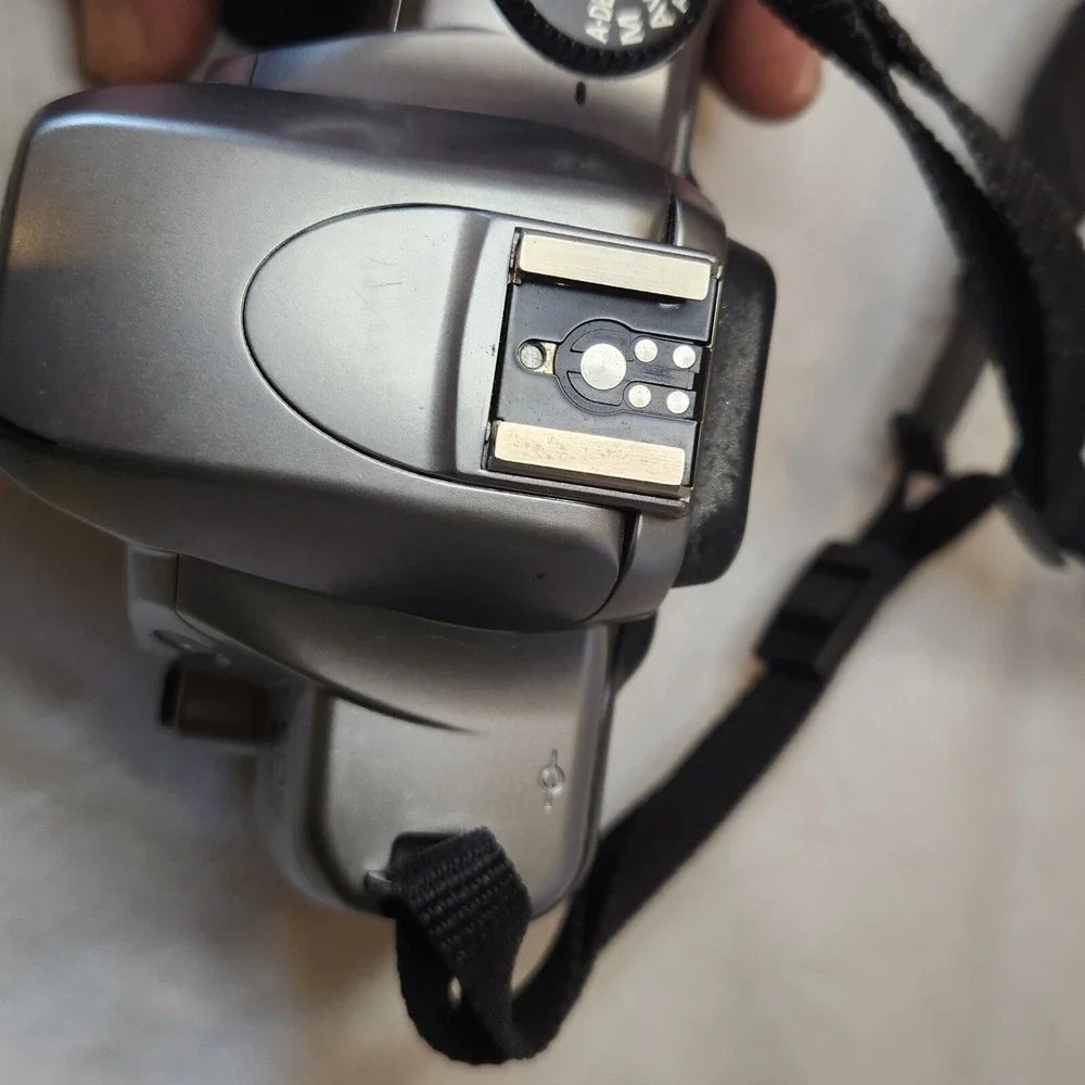 Canon EOS K2 REBEL 35mm SLR Camera Silver Body Only Untested For Parts Or Repair